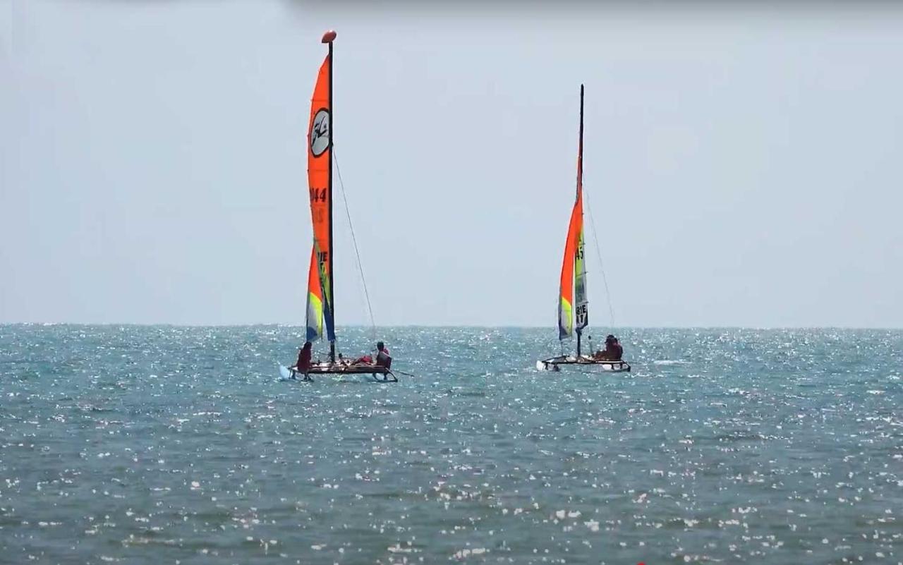 Camping Les Perouses Saint-Clément-des-Baleines Extérieur photo